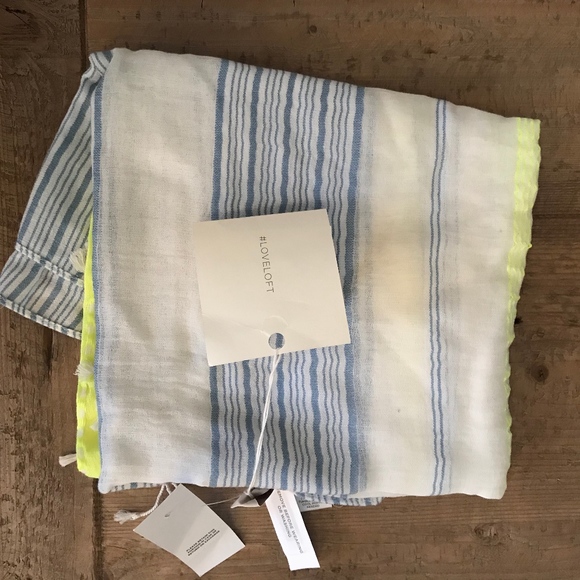 LOFT Accessories - Ann Taylor Loft Scarf Never Worn With Tags